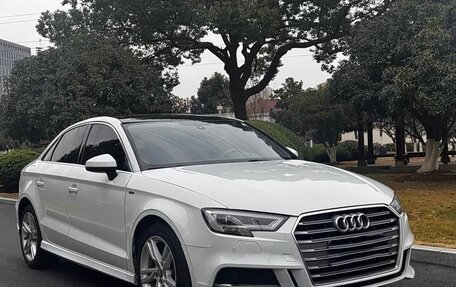 Audi A3, 2018 год, 1 652 000 рублей, 3 фотография