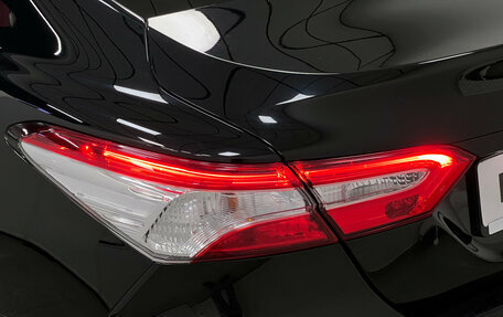 Toyota Camry, 2018 год, 2 750 000 рублей, 5 фотография