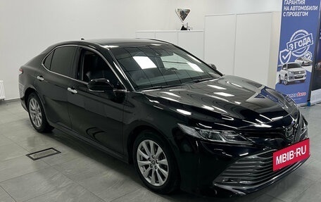 Toyota Camry, 2018 год, 2 750 000 рублей, 3 фотография