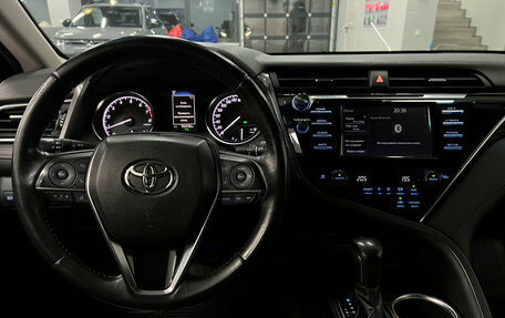 Toyota Camry, 2018 год, 2 750 000 рублей, 13 фотография