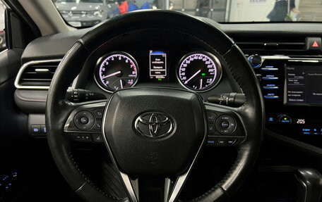 Toyota Camry, 2018 год, 2 750 000 рублей, 12 фотография