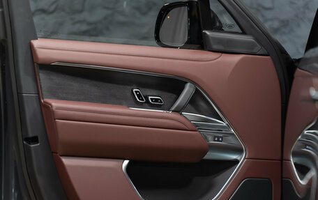 Land Rover Range Rover IV рестайлинг, 2026 год, 27 890 000 рублей, 30 фотография