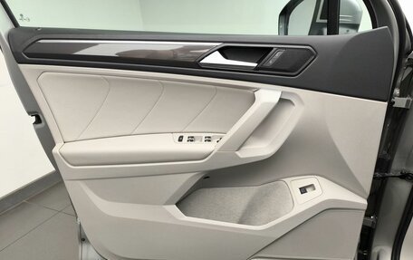 Volkswagen Tiguan II, 2020 год, 3 842 000 рублей, 17 фотография