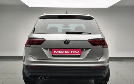 Volkswagen Tiguan II, 2020 год, 3 842 000 рублей, 5 фотография