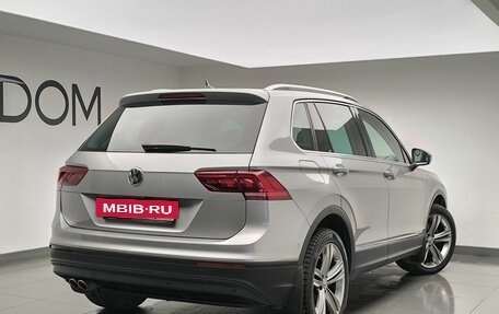 Volkswagen Tiguan II, 2020 год, 3 842 000 рублей, 4 фотография