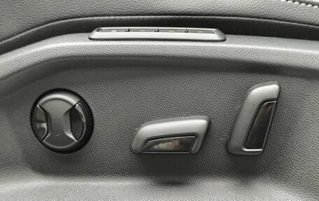 Volkswagen Tiguan II, 2020 год, 3 842 000 рублей, 21 фотография