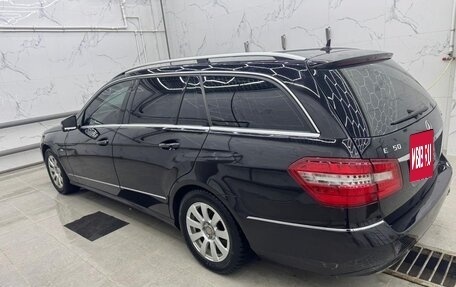 Mercedes-Benz E-Класс, 2010 год, 1 350 000 рублей, 4 фотография