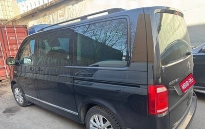 Volkswagen Multivan T6 рестайлинг, 2017 год, 3 200 000 рублей, 1 фотография