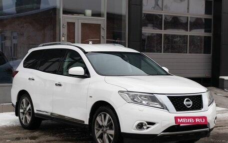 Nissan Pathfinder, 2014 год, 1 950 000 рублей, 3 фотография