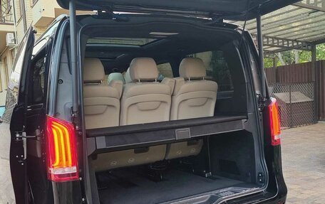 Mercedes-Benz V-Класс, 2024 год, 11 000 000 рублей, 3 фотография