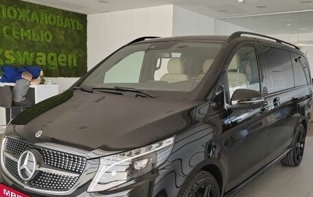 Mercedes-Benz V-Класс, 2024 год, 11 000 000 рублей, 2 фотография