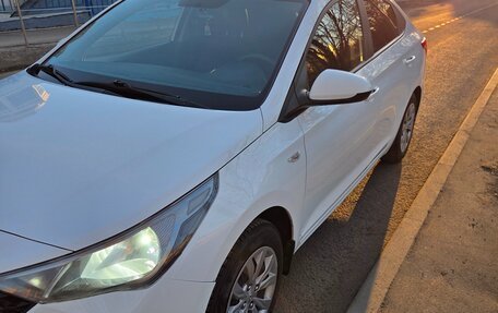 Hyundai Solaris II рестайлинг, 2020 год, 1 230 000 рублей, 2 фотография