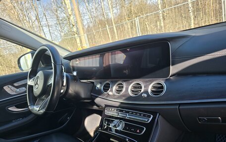 Mercedes-Benz E-Класс, 2016 год, 2 300 000 рублей, 4 фотография