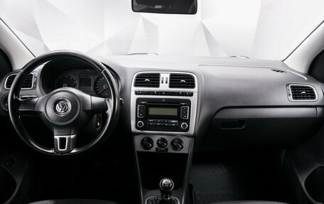 Volkswagen Polo VI (EU Market), 2013 год, 676 000 рублей, 7 фотография