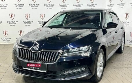 Skoda Superb III рестайлинг, 2021 год, 2 699 000 рублей, 1 фотография