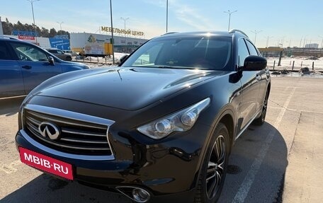 Infiniti QX70, 2016 год, 2 499 999 рублей, 2 фотография