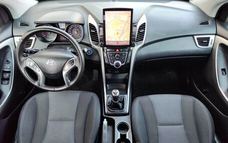 Hyundai i30 II рестайлинг, 2012 год, 913 750 рублей, 15 фотография