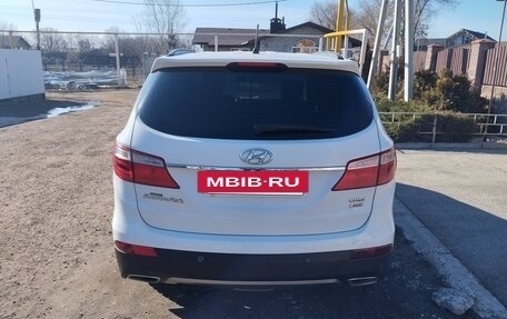 Hyundai Santa Fe III рестайлинг, 2015 год, 1 700 000 рублей, 3 фотография