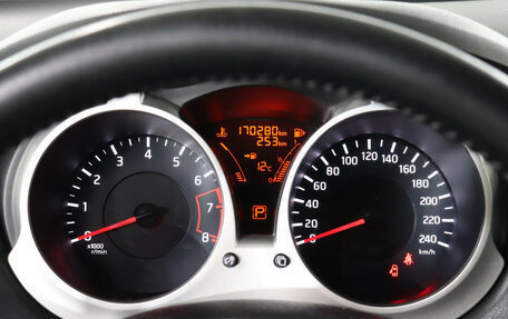 Nissan Juke II, 2014 год, 999 000 рублей, 11 фотография