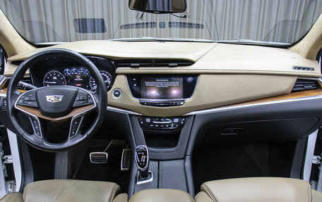 Cadillac XT5 I рестайлинг, 2016 год, 2 349 000 рублей, 14 фотография