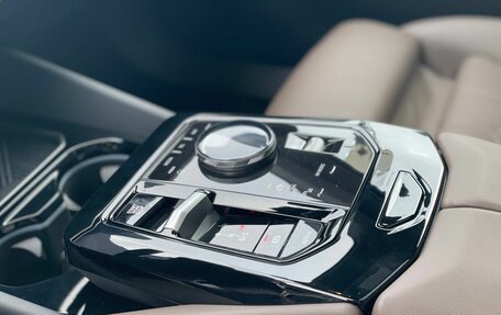 BMW 5 серия, 2023 год, 6 690 000 рублей, 13 фотография