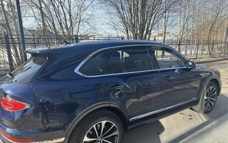 Bentley Bentayga I, 2023 год, 27 000 000 рублей, 4 фотография