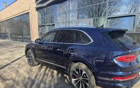 Bentley Bentayga I, 2023 год, 27 000 000 рублей, 6 фотография