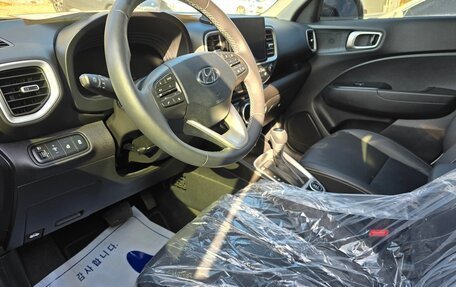 Hyundai Venue I, 2023 год, 1 880 000 рублей, 6 фотография