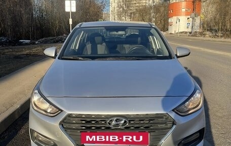 Hyundai Solaris II рестайлинг, 2017 год, 1 200 000 рублей, 2 фотография