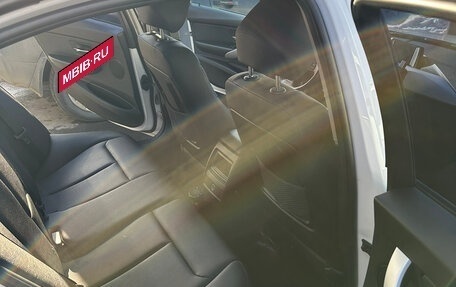 BMW 3 серия, 2013 год, 1 700 000 рублей, 25 фотография