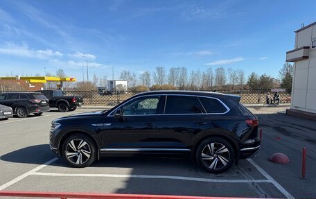 Volkswagen Touareg III, 2019 год, 4 900 000 рублей, 9 фотография