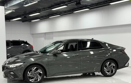 Hyundai Elantra, 2023 год, 1 450 000 рублей, 5 фотография