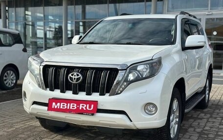 Toyota Land Cruiser Prado 150 рестайлинг 2, 2016 год, 3 700 000 рублей, 2 фотография