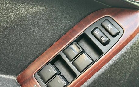 Toyota Land Cruiser Prado 150 рестайлинг 2, 2016 год, 3 700 000 рублей, 8 фотография