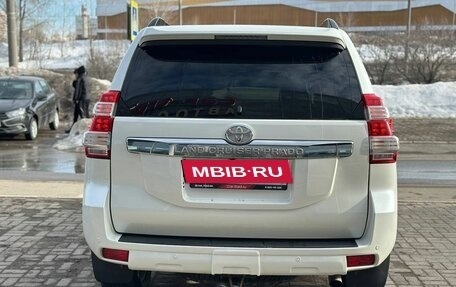 Toyota Land Cruiser Prado 150 рестайлинг 2, 2016 год, 3 700 000 рублей, 6 фотография