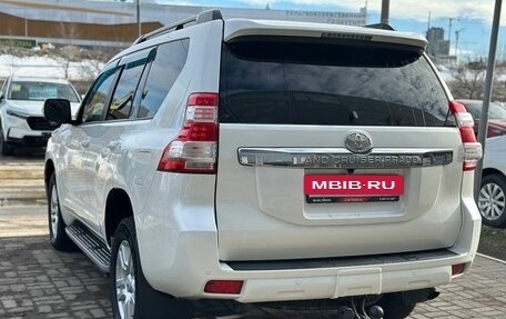 Toyota Land Cruiser Prado 150 рестайлинг 2, 2016 год, 3 700 000 рублей, 7 фотография