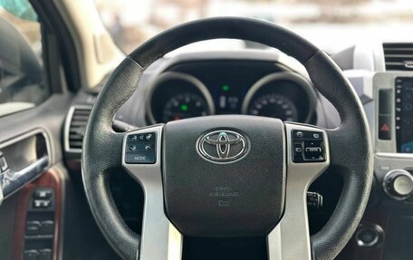 Toyota Land Cruiser Prado 150 рестайлинг 2, 2016 год, 3 700 000 рублей, 19 фотография