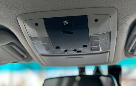 Toyota Land Cruiser Prado 150 рестайлинг 2, 2016 год, 3 700 000 рублей, 22 фотография