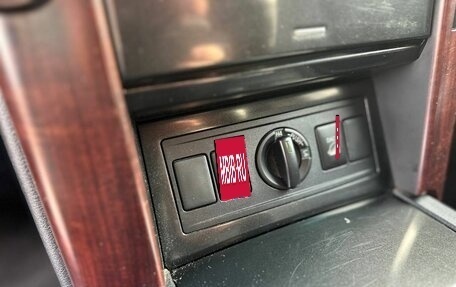 Toyota Land Cruiser Prado 150 рестайлинг 2, 2016 год, 3 700 000 рублей, 23 фотография