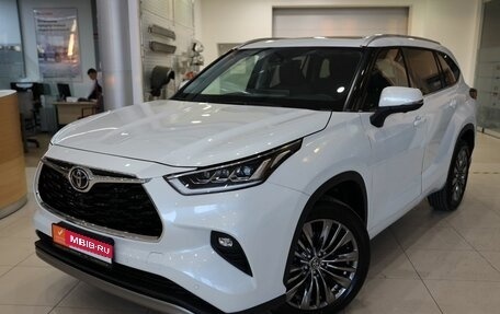 Toyota Highlander, 2025 год, 6 000 000 рублей, 1 фотография