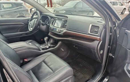 Toyota Highlander III, 2014 год, 2 995 000 рублей, 14 фотография