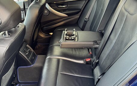 BMW 3 серия, 2018 год, 2 350 000 рублей, 21 фотография