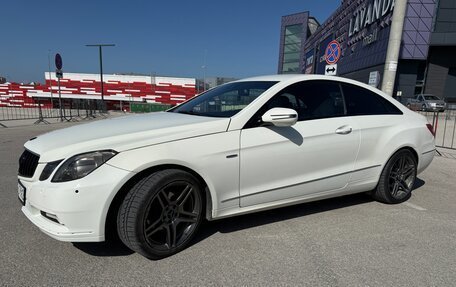 Mercedes-Benz E-Класс, 2009 год, 1 300 000 рублей, 4 фотография