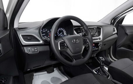 Hyundai Solaris II рестайлинг, 2018 год, 1 099 000 рублей, 10 фотография