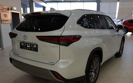 Toyota Highlander, 2025 год, 6 000 000 рублей, 5 фотография