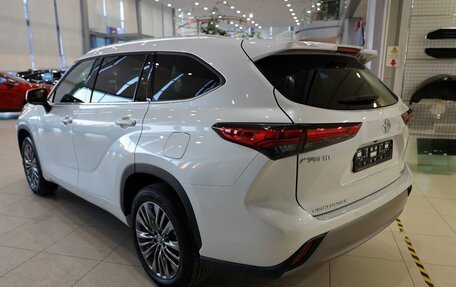 Toyota Highlander, 2025 год, 6 000 000 рублей, 7 фотография