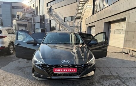 Hyundai Elantra, 2021 год, 2 250 000 рублей, 1 фотография