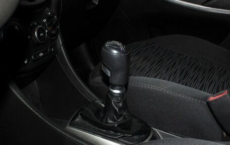 Hyundai Solaris II рестайлинг, 2015 год, 780 000 рублей, 19 фотография