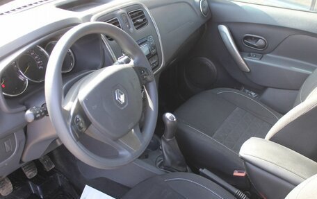 Renault Sandero II рестайлинг, 2016 год, 785 000 рублей, 10 фотография