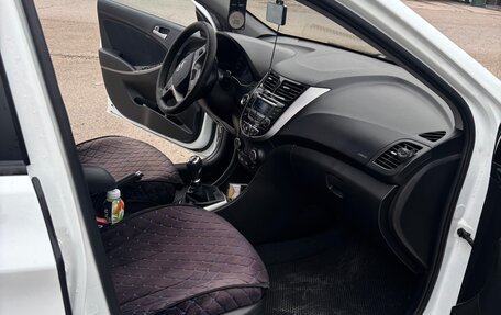 Hyundai Solaris II рестайлинг, 2015 год, 1 150 000 рублей, 7 фотография